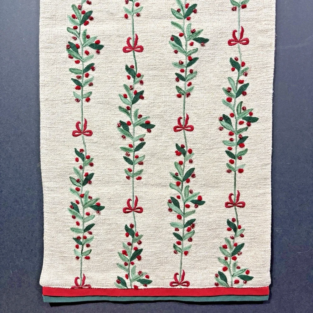 TAHARI Home Christmas Table Runner Natural Red and Green Holly Silver 16